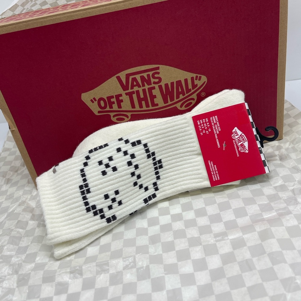 Vans Designer Logo Sport Skater Surfer Crew
Cut Socks
Clay Crew Socks (1 pair) - Picture 14 of 16
